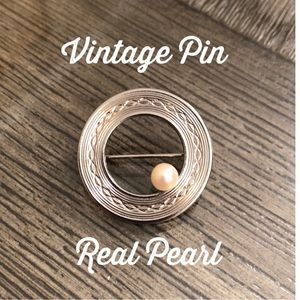 Vintage Round Circle Pin with Real Pearl Pin / Brooch